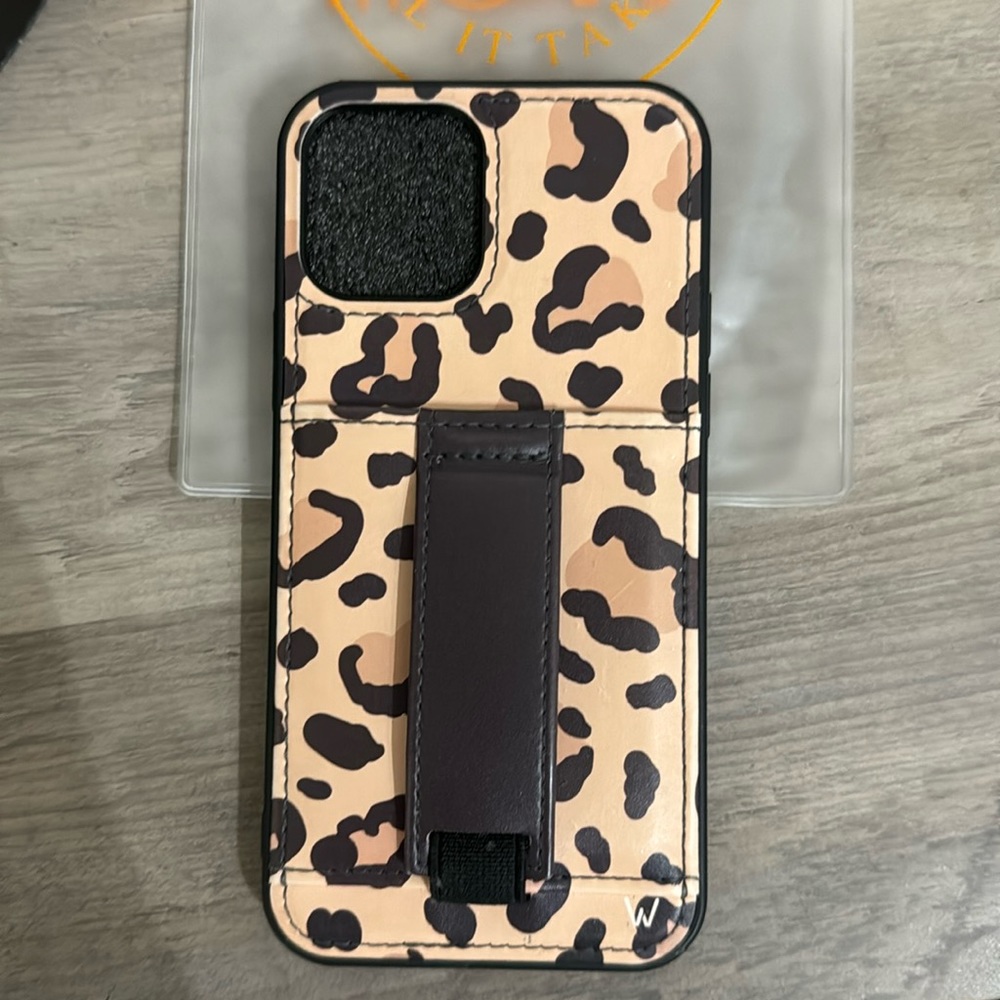Walli iPhone case, 12/12pro